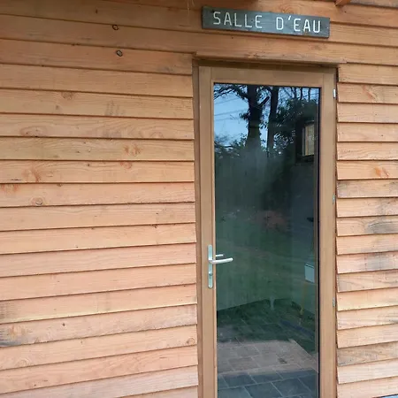 Camping Sous Les Poiriers Hotel Domfront  Exterior photo
