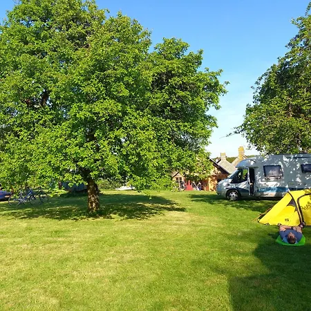 Camping Sous Les Poiriers Hotel Domfront  Exterior photo