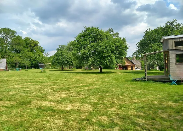 Camping Sous Les Poiriers